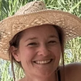 Home 4 Foto Monika Rebele 320x320 1